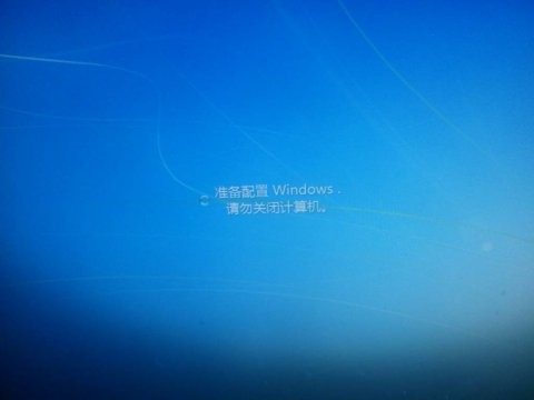 Windows 10 提示“更新正在准备中”卡住怎么办？